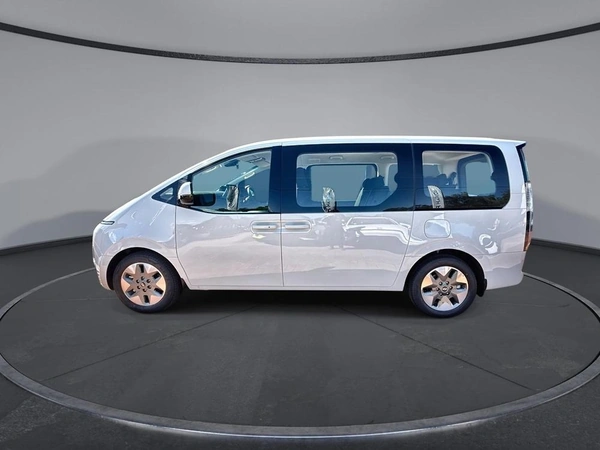 2026 Hyundai Staria Auto 2WD 8 Seats Rear Wheel Drive