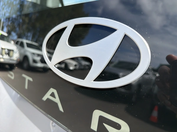 2025 Hyundai Staria Auto 2WD Front Wheel Drive Sports Automatic